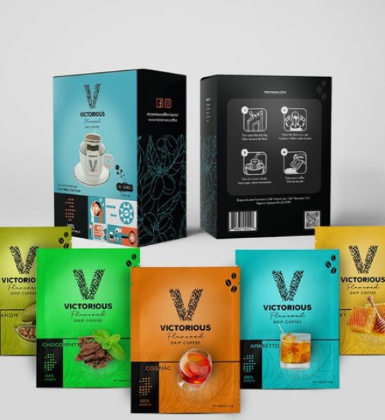 Café Gourmet Saborizado Molido (Amareto, Cardamomo, Choco-Menta, Coñac y Miel).  Presentación en sobres individuales para 1 taza incluye filtro. Caja de 10 sobres 2 de cada sabor. Caja de 10g