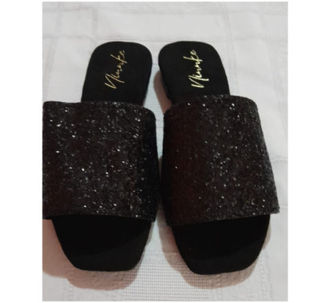 Sandalias Negras Brillantes