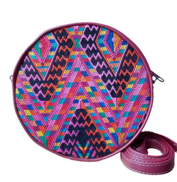 Bolso circular de cuerina bordado y tejido a mano, con diseño de Chichicastenango.