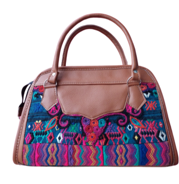 Bolso rectangular de cuerina bordado y tejido a mano, con diseño de Chichicastenango.