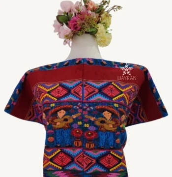 Güipil Comalapa (Ancho 77cm y Largo 63cm)