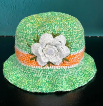 Sombrerito Niña Crochet Verde con Flor – 3 años (Talla S | 46 cm)