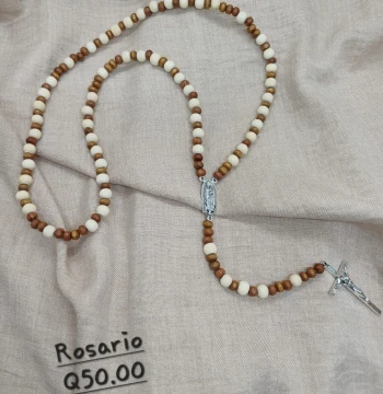 Rosario color beige y café claro