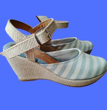 Lona rayada celeste con blanco