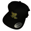 Gorra "bélica" con imagen frontal y pin de Estados Unidos