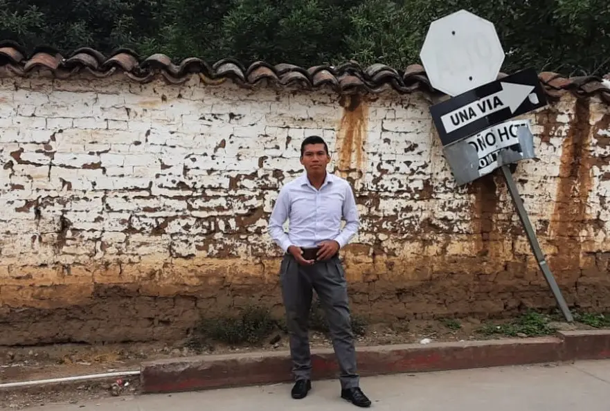 Édgar Itzep regresó a Momostenango, en donde pudo cuidar a sus padres, quienes poco después fallecieron. Sigue creando poesía y espera publicar pronto su primer libro. – SoyMigrante.com REVISTA Édgar Itzep regresó a Momostenango, en donde pudo cuidar a sus padres, quienes poco después fallecieron. Sigue creando poesía y espera publicar pronto su primer libro. – SoyMigrante.com REVISTA