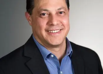 Resaltan aporte de   guatemalteco Mario Cabrera en EE. UU.