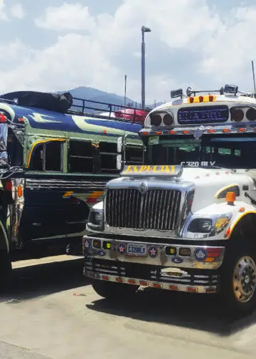 Camionetas en paso a desnivel Cuatro Caminos, San Cristóbal Totonicapán – SoyMigrante.com REVISTA