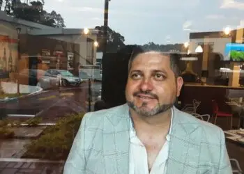 Ervin Hernández se marchó en 1992 y recientemente lanzó su restaurante, Celestia, en carretera a El Salvador, ciudad de Guatemala. Fotografía: G. Montenegro