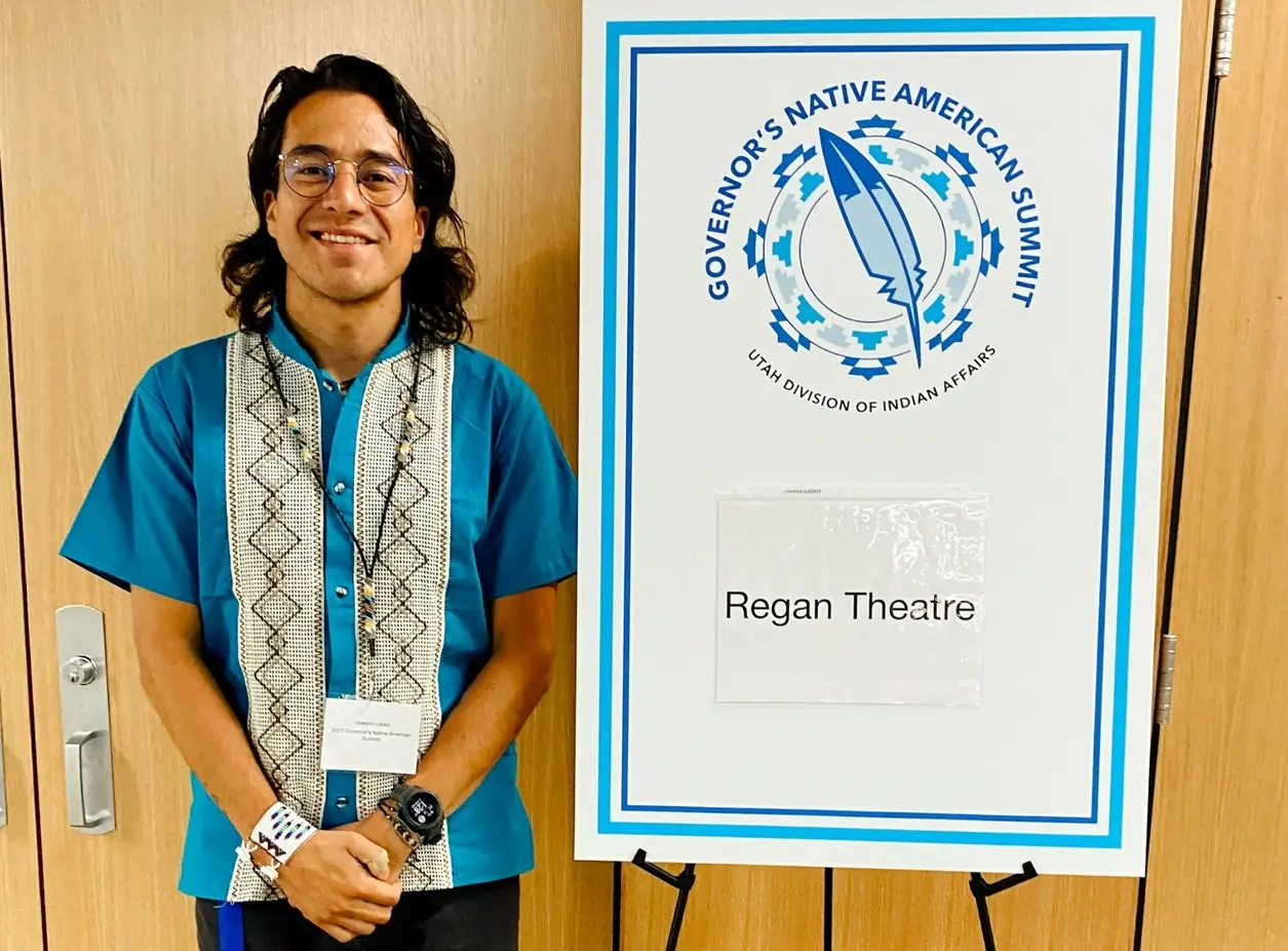 Identidad maya viaja con arquitecto migrante Joaquín López