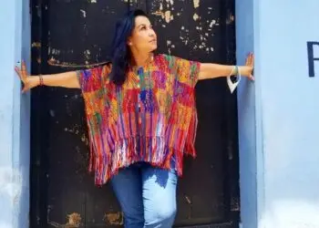 Apoya el talento local en especial de los y las artesanas de Guatemala
