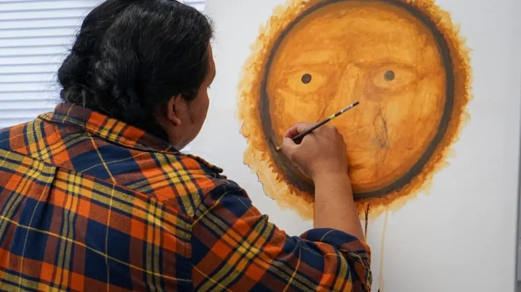 Clemente Ajtziij migrante guatemalteco es también artista visual e impulsor de mejoras para la comunidad guatemalteca en Massachussets. – SoyMigrante.com REVISTA