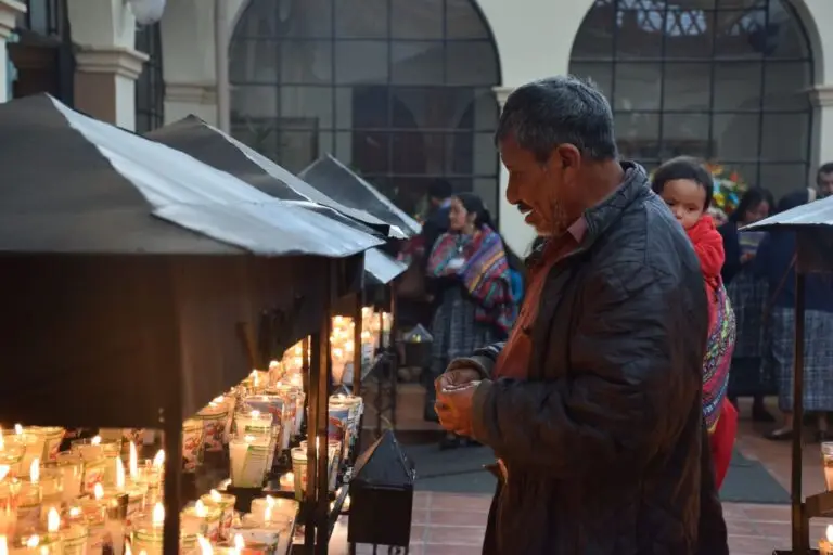 Padres, madres están a la espera del regreso de su hijo o hija migrante Foto Diana Batz