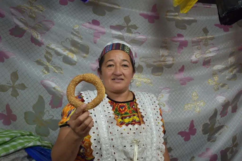 Rocío Ruano es productora y comerciante Quezalteca que acude a las distintas ferias patronales a vender sus productosjpg – SoyMigrante.com REVISTA