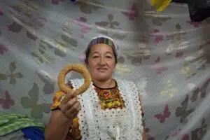 Rocío Ruano es productora y comerciante Quezalteca que acude a las distintas ferias patronales a vender sus productosjpg – SoyMigrante.com REVISTA