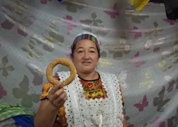 Rocío Ruano es productora y comerciante Quezalteca que acude a las distintas ferias patronales a vender sus productosjpg