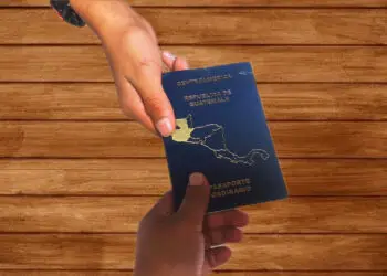 El pasaporte se puede tramitar desde las embajadas y consulados oficiales en Estados Unidos
