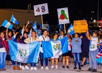 La alegría no faltó sin restarle nada de seriedad y convicción a esta reunión de compatriotas guatemaltecos para pedir por la paz y el Estado de Derecho en el país.