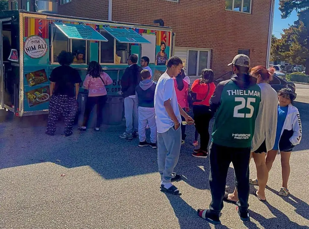 A través de sus redes sociales, Nim Ali anuncia en qué lugares de Virginia, Maryland y Washington D.C. estará ubicado su food truck. – SoyMigrante.com REVISTA A través de sus redes sociales, Nim Ali anuncia en qué lugares de Virginia, Maryland y Washington D.C. estará ubicado su food truck. – SoyMigrante.com REVISTA