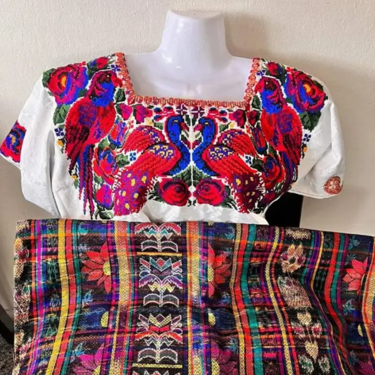 traje típico tradicional