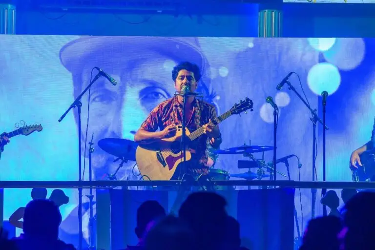 Las canciones de Domingo Lemus exponen temas de amor, vitalidad y realidades de los migrantes, con tono optimista y esperanzador. (Foto FB)