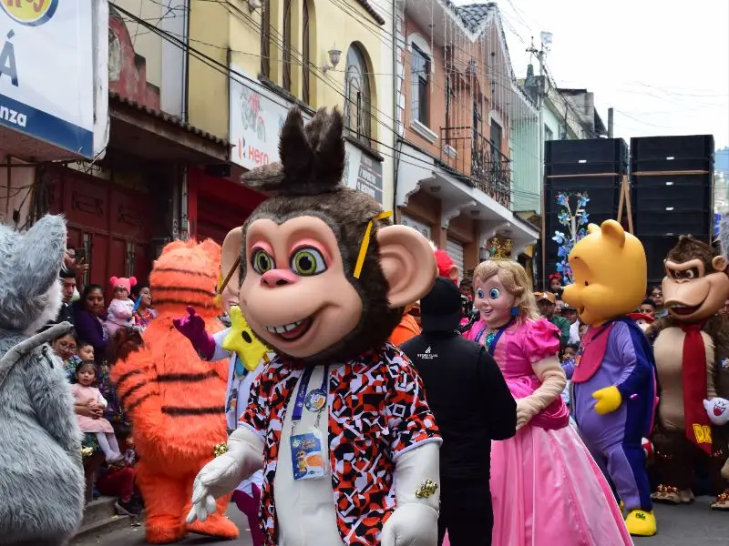 Presentación en el salón de usos múltiples dedicado a los migrantes guatemaltecos – SoyMigrante.com REVISTA