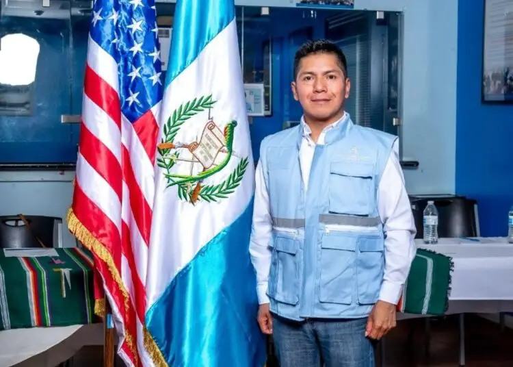 Paulino Garcia es originario de Totonicapán, Guatemala. cumplió el sueño de convertirse en un ingeniero en sistemas y por compromiso social se involucro como voluntario en varias organizaciones de atención a la comunidad migrante