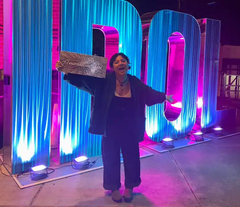 SoyMigrante Revista portada, celebración migrante, evento cultural, comunidad migrante, integración, diversidad cultural, migrantes en celebración.