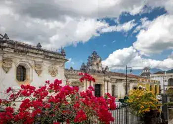 Poema a Guatemala: “Salve dulce y querida Patria”, de Rafael Landívar