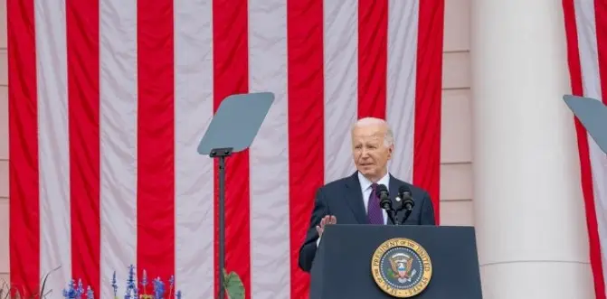 Cuando Joe Biden fue vicepresidente se aprobó la ley Daca, a favor de los niños y jóvenes estudiantes conocidos como Dreamers. Ahora se impulsa que los Dreamers graduados de universidad tengan acceso a visas de trabajo. – SoyMigrante.com REVISTA Cuando Joe Biden fue vicepresidente se aprobó la ley Daca, a favor de los niños y jóvenes estudiantes conocidos como Dreamers. Ahora se impulsa que los Dreamers graduados de universidad tengan acceso a visas de trabajo. – SoyMigrante.com REVISTA
