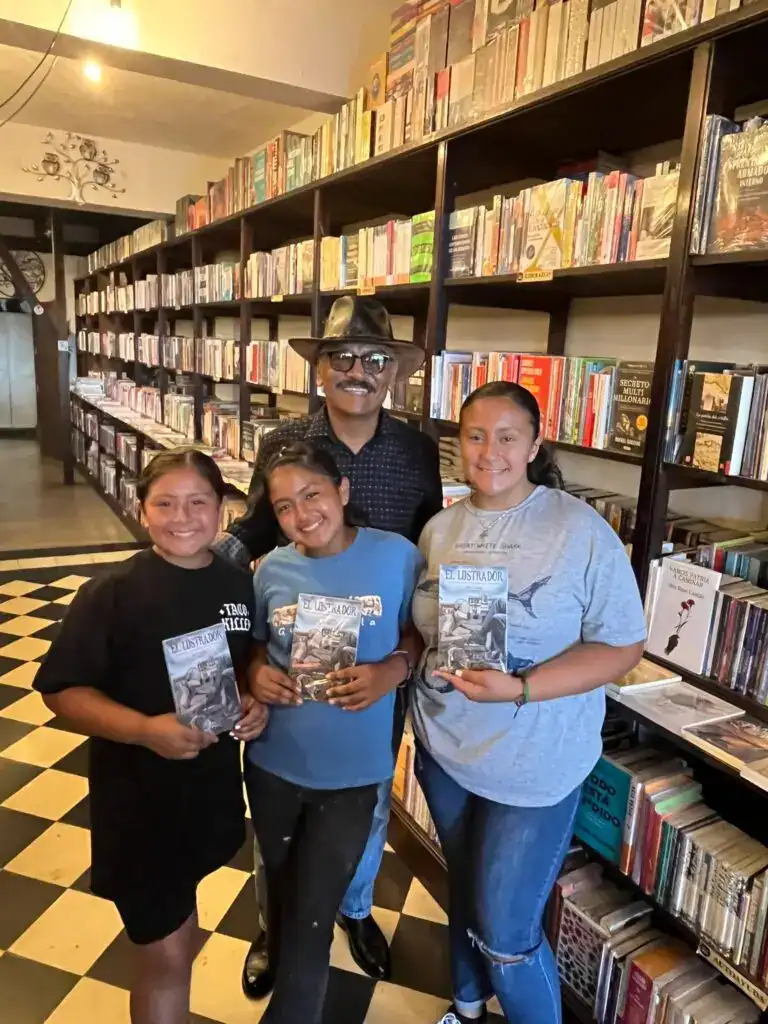 Diversidad cultural y lectura en la librería con niños y autor, promoviendo la integración, el talento y la amor por la literatura en el contexto de SoyMigrante.com REVISTA. – SoyMigrante.com REVISTA
