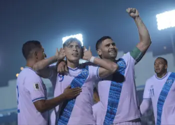 La emoción de ir al estadio: Migrantes guatemaltecos en USA