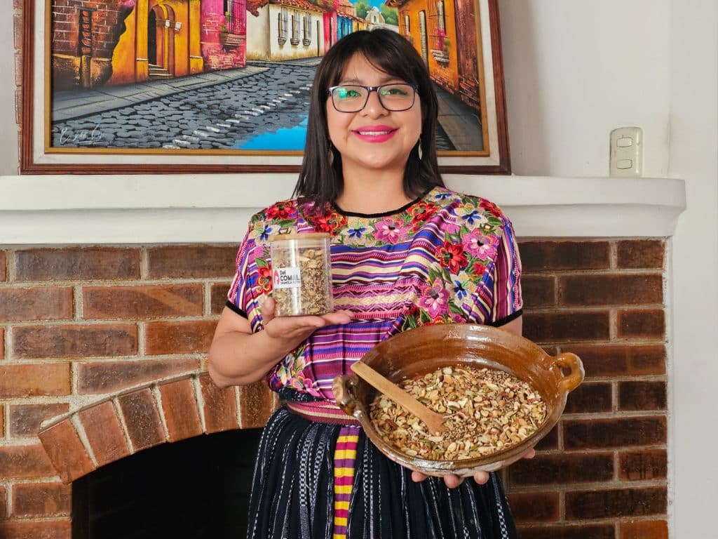 Artesanía mexicana, tradiciones culturales, cultura de México, autodidacta, comunidad indígena, belleza cultural. – SoyMigrante.com REVISTA