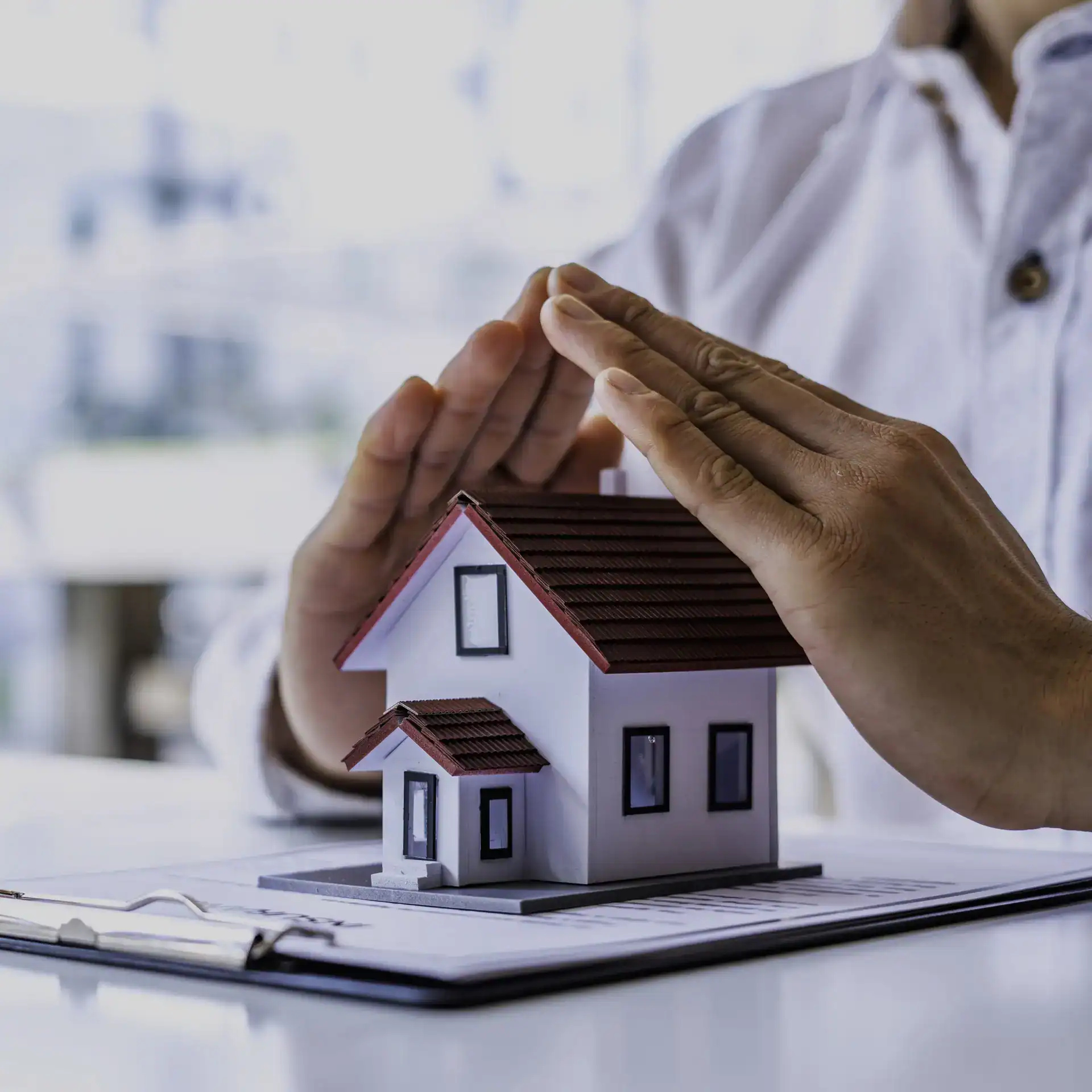 Claves para solicitar asistencia financiera y legal tras un desastre natural en USA