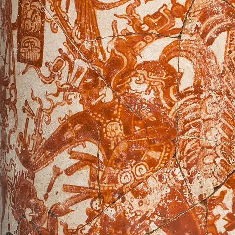 Imagen de mural prehispánico de raza mexicana con estilo ancestral y cultura indígena, resaltando la historia y tradiciones en México. – SoyMigrante.com REVISTA