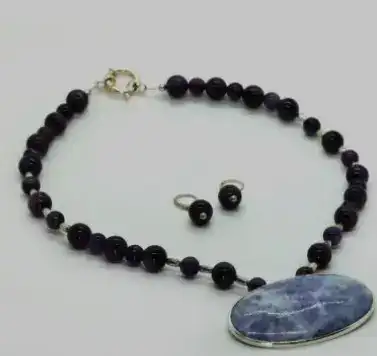 Pulsera y pendientes de piedra azul y ónix, accesorios de joyería artesanal y elegante. – SoyMigrante.com REVISTA