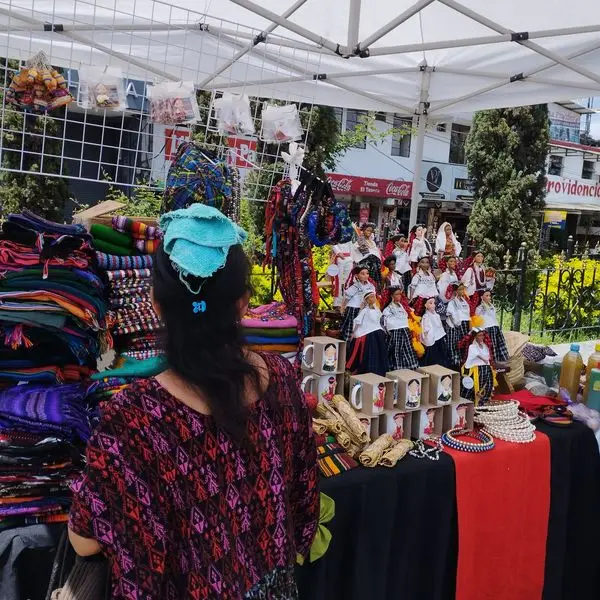 Muñecas y Típicos de Guatemala ofrece variedad de artículos.