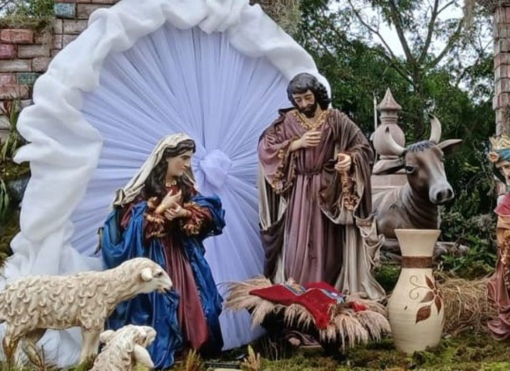 san josé y la virgen – SoyMigrante.com REVISTA Las imágenes fueron elaboradas en material resistente a la intemperie por un artista antigüeño que se inspiró en famosos cuadros y representaciones de la Natividad. – SoyMigrante.com REVISTA