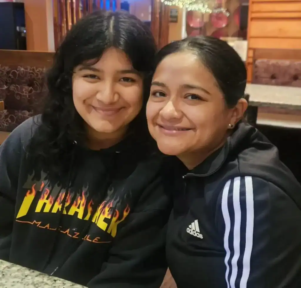 Iris tuvo que dejar su casa de Pasadena junto a su hija desde el martes, cuando iniciaron los incendios de California. – SoyMigrante.com REVISTA
