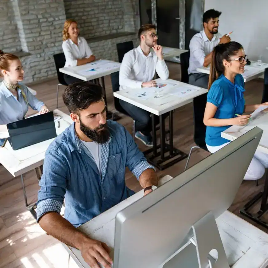 Objetivos clave 2025: aprender inglés romperá barreras y transformará tu vida en USA