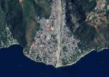 Panajachel es la más famosa puerta de entrada al lago de Atitlán