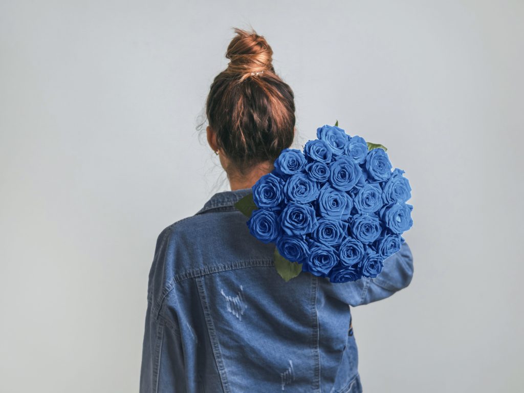 Además, cada color te ayuda también para poder combinarla con otras rosas o follajes. Foto: Envato