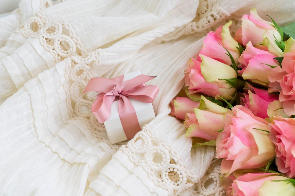 Saber la importancia del color en las rosas te ayudará a elegir el ideal para tus eventos. Foto: Envato