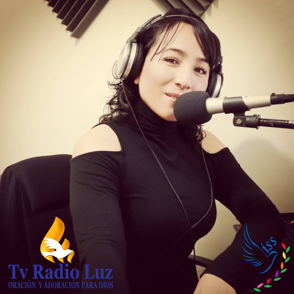 Lissett Garcia se ha desempeñado como maestra de español y también locutora de radio. Su convicción es transmitir alegría, paz, esperanza y fe en Dios, así como motivar a la acción solidaria en favor de los más necesitados, sobre todo la niñez. – SoyMigrante.com REVISTA Lissett Garcia se ha desempeñado como maestra de español y también locutora de radio. Su convicción es transmitir alegría, paz, esperanza y fe en Dios, así como motivar a la acción solidaria en favor de los más necesitados, sobre todo la niñez. – SoyMigrante.com REVISTA