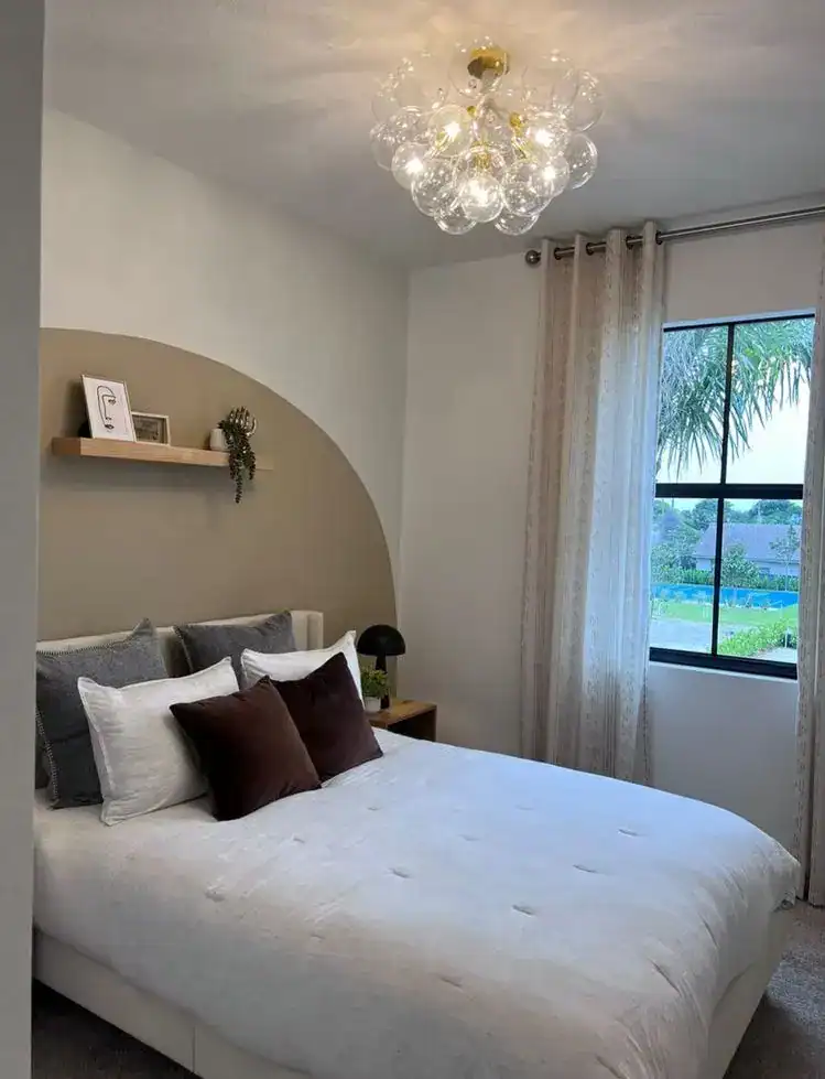 Pintura de casas nuevas y también remozamiento de paredes, mobiliario de cocina y ambientes son la especialidad de la compañía de Lizzi Cifuentes. La atención al detalle es su lema.