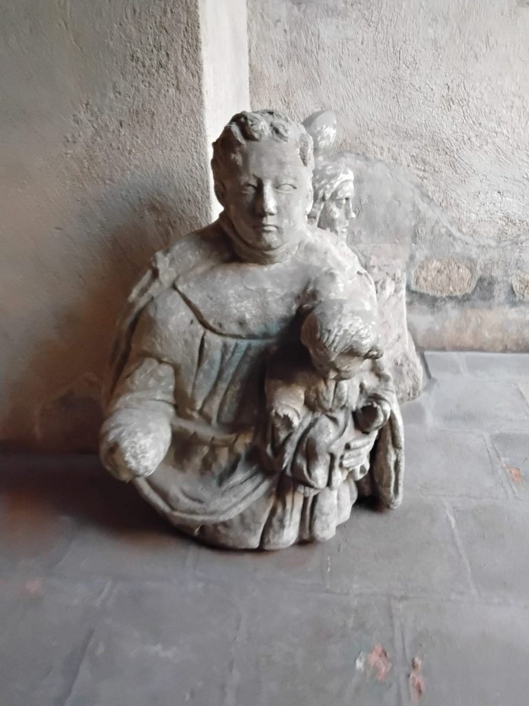 En cada área del convento de Santa Teresa o de las Carmelitas en Antigua Guatemala es posible palpar, respirar, mirar la magia de la historia y legado colonial. (Foto Gustavo Montenegro)