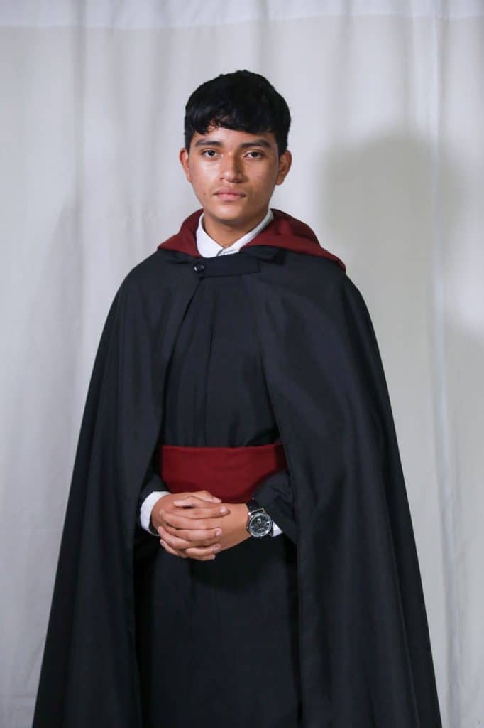 Hermandad del Cristo Yacente de las Ánimas, iglesia de San Sebastián, zona 1 de Guatemala. (Fotografía Óscar Rivas) – SoyMigrante.com REVISTA