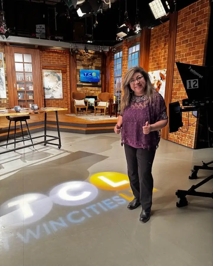 Amalia Moreno Dangaard es frecuentemente invitada a programas televisivos para presentar claves de cocina guatemalteca e hispana al público de Minnesota y otros Estados.