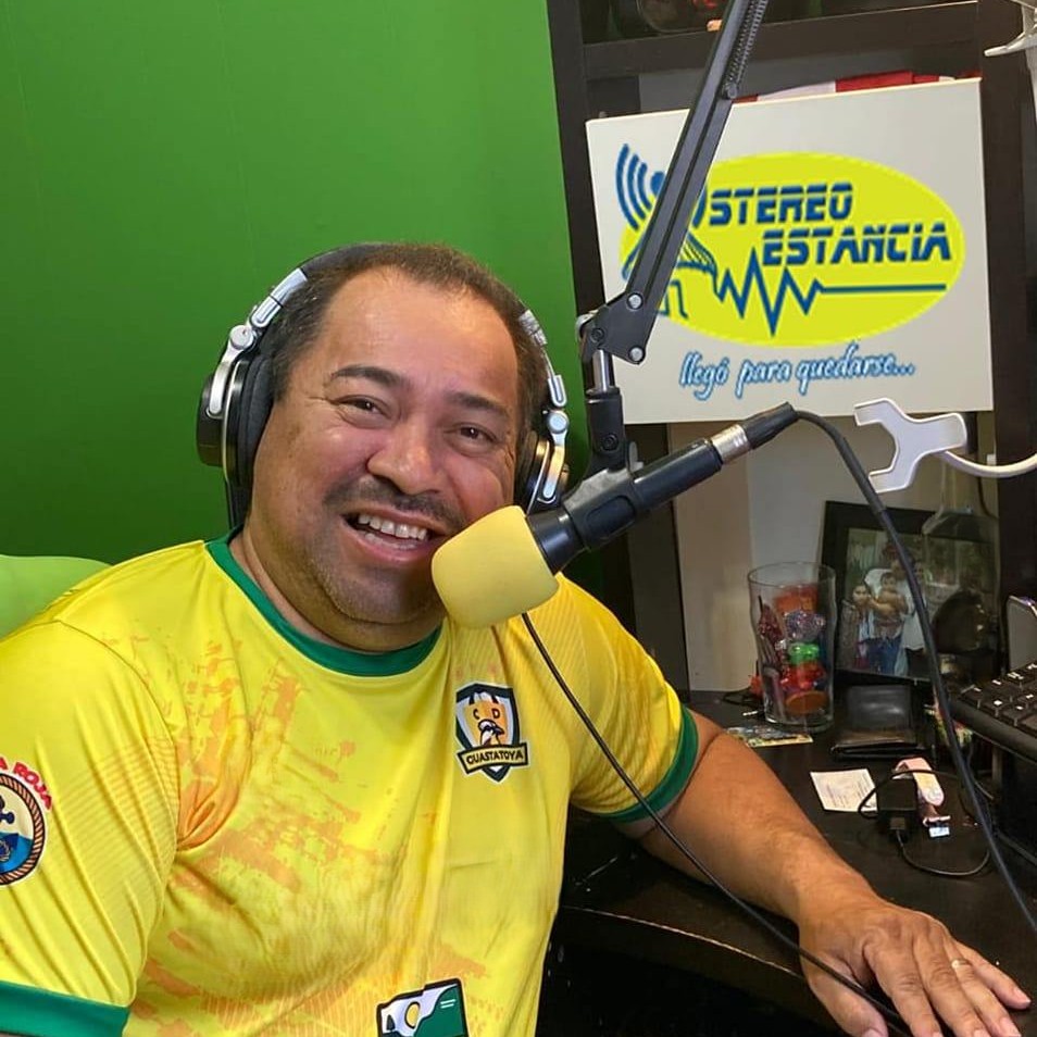Melvin Falla: voz al aire que es puente, abrazo y solidaridad entre Minnesota y Guatemala