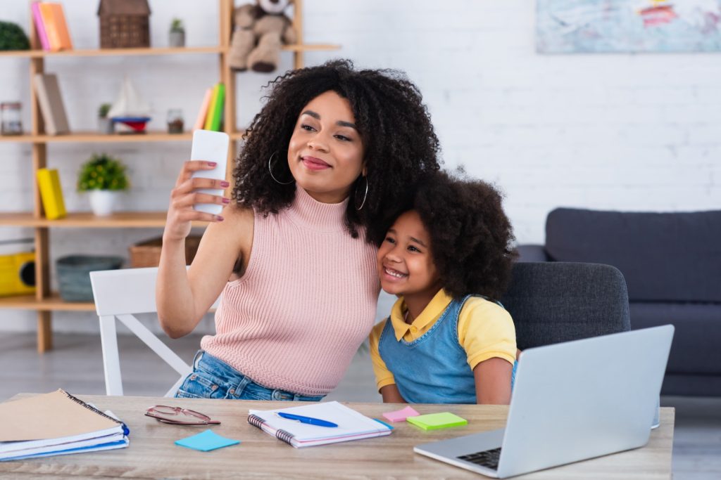Madres emprendedoras claves para equilibrar maternidad y negocio – SoyMigrante.com REVISTA